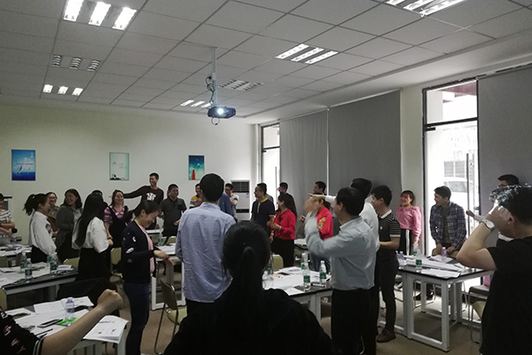 頂尖銷(xiāo)售精鷹特訓(xùn)營(yíng)